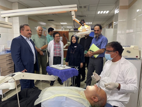 بازدید رئیس دانشگاه علوم پزشکی البرز از درمانگاه
